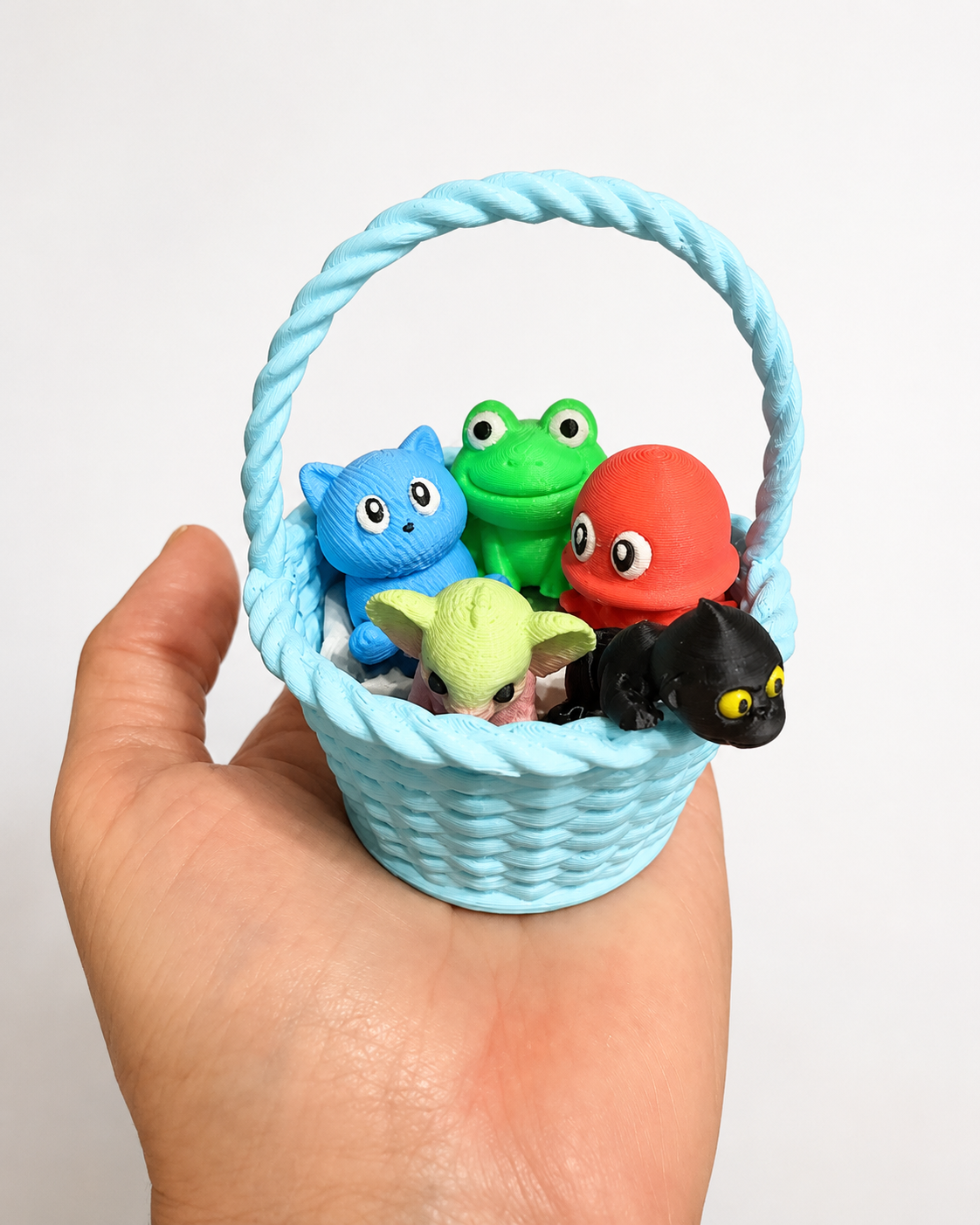 Mini Basket Buddies 3D Printed Animal Figure Set, Cute Mini Basket with 5 Collectible Figures, Kids Gift, Party Favor, Desk Decor